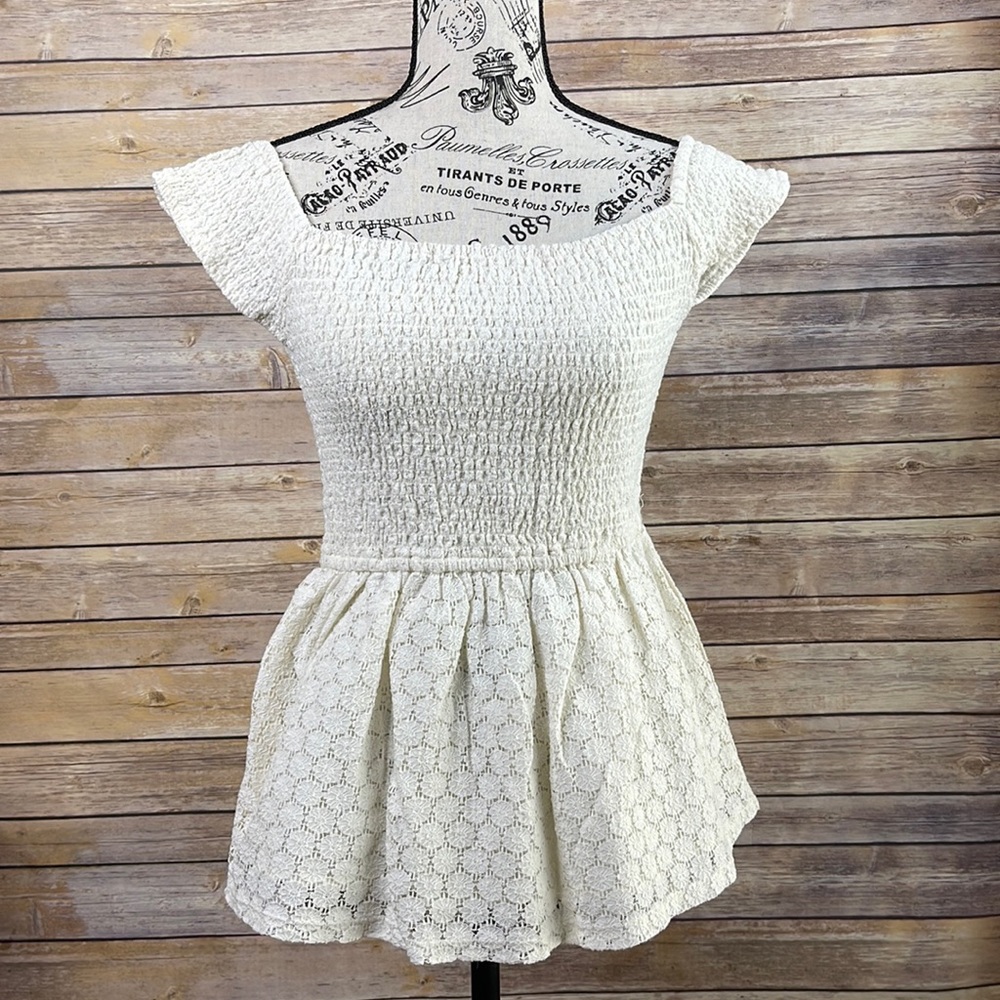 NWOT Hollister smocked top